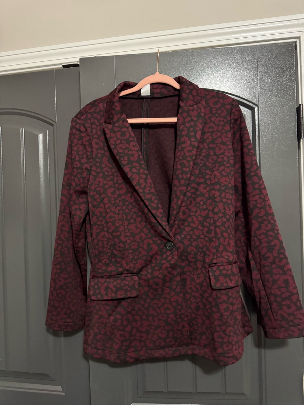 VENUS Maroon Leopard-Pattern Single-Button Blazer